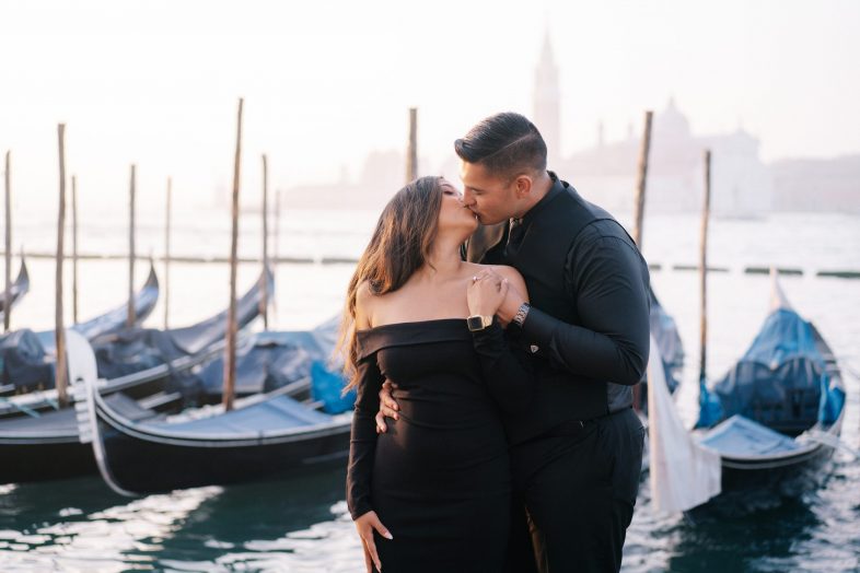 Engagement Photographer in Venice