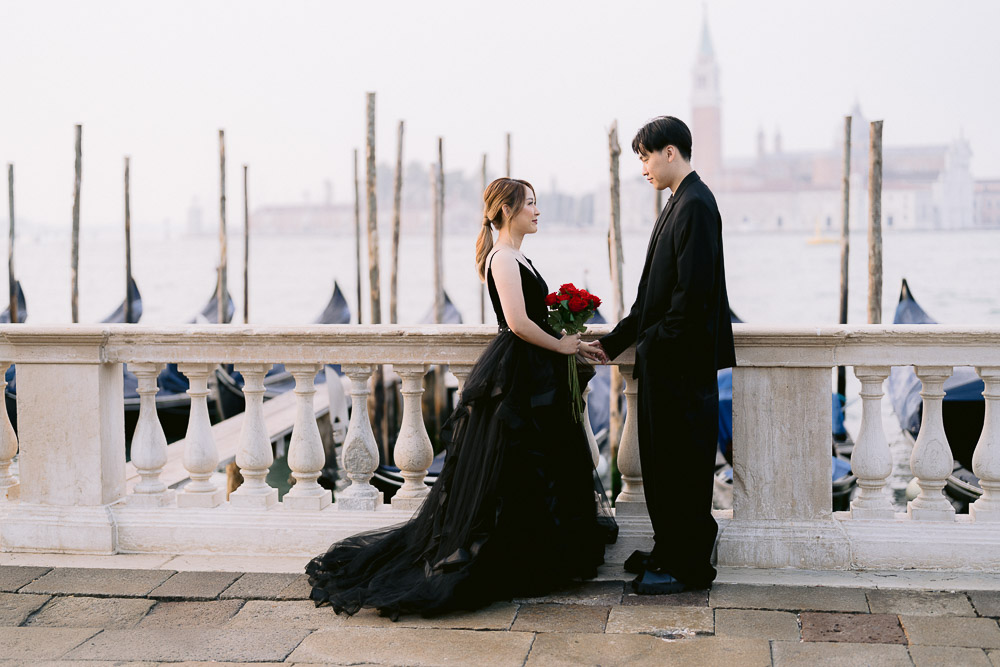 Venice elopement photographer for couples