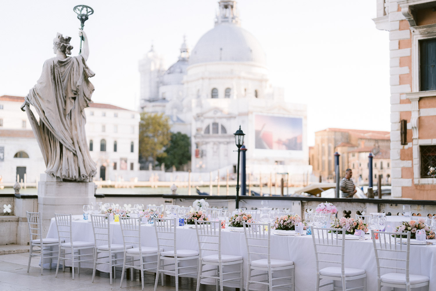 book wedding photographer in Venice