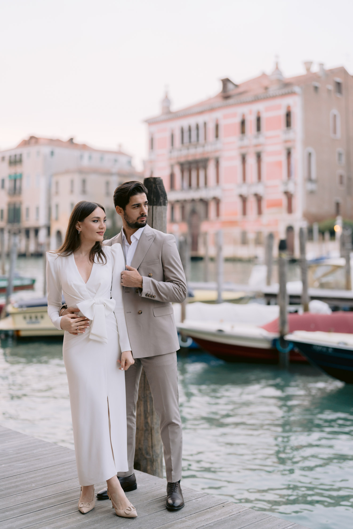 book engagement photographer for a couples photoshoot