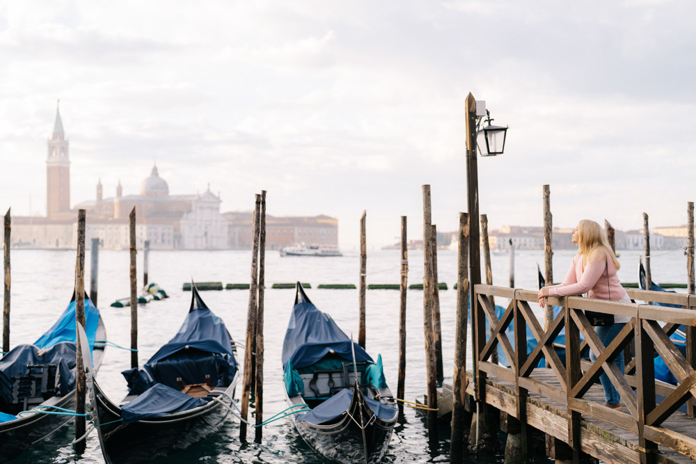 tope places to take photos in Venice for a solo traveller