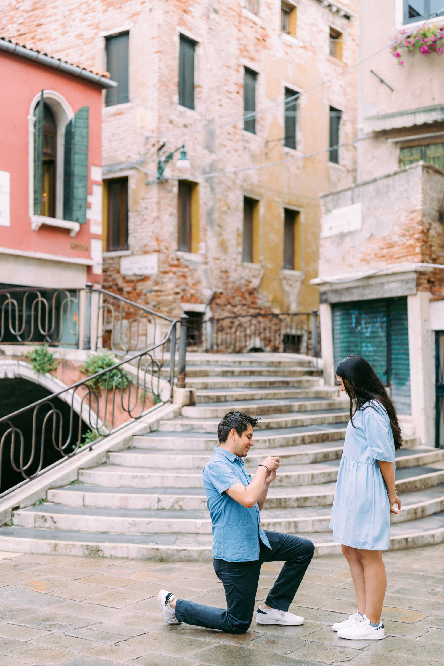 how to propose in Venice Italy