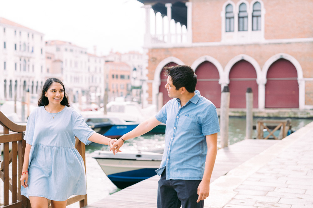 where to take a romantic couples photoshoot in Venice