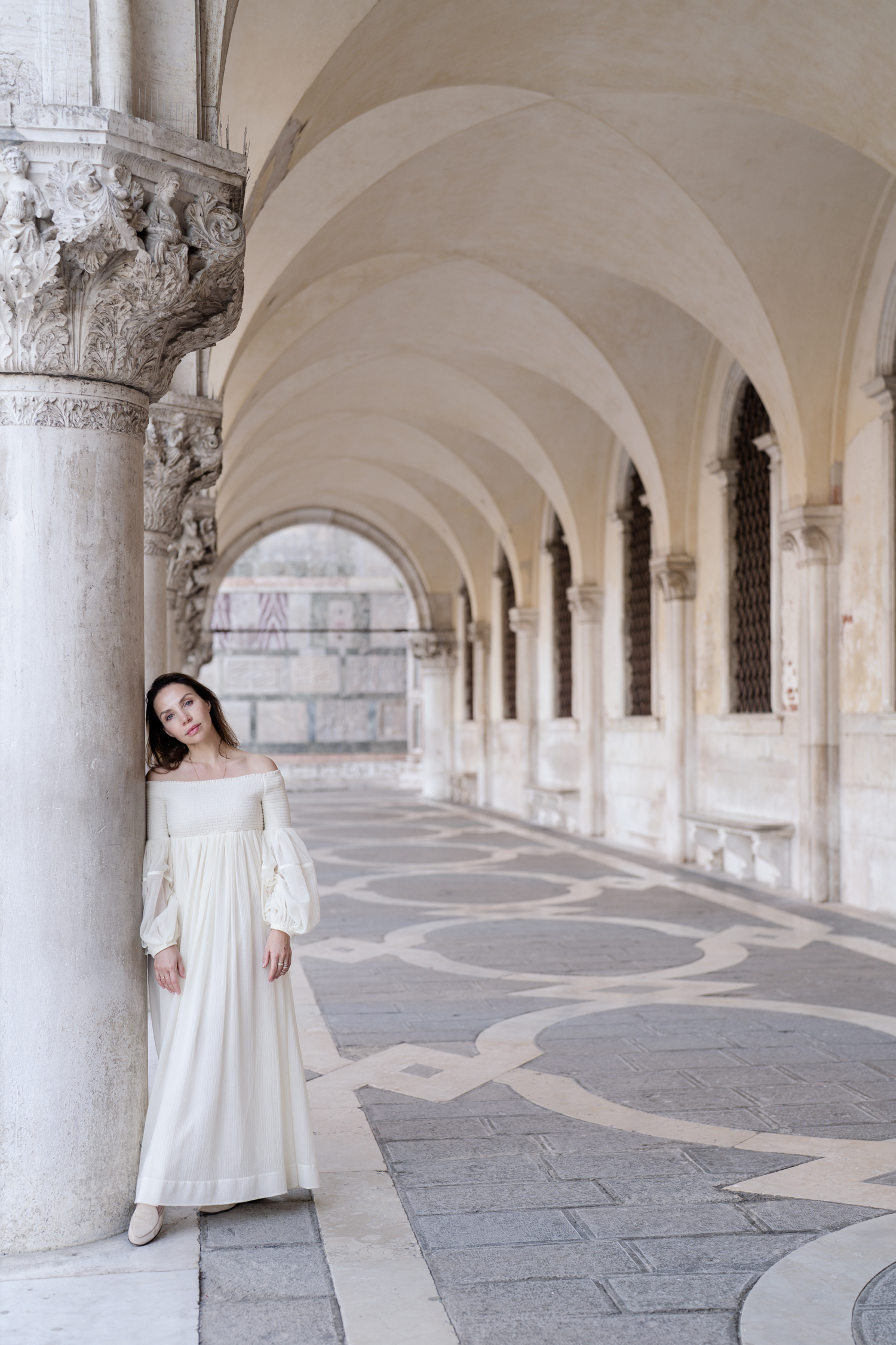 the best outfits for a Venice portrait photoshoot in Italy