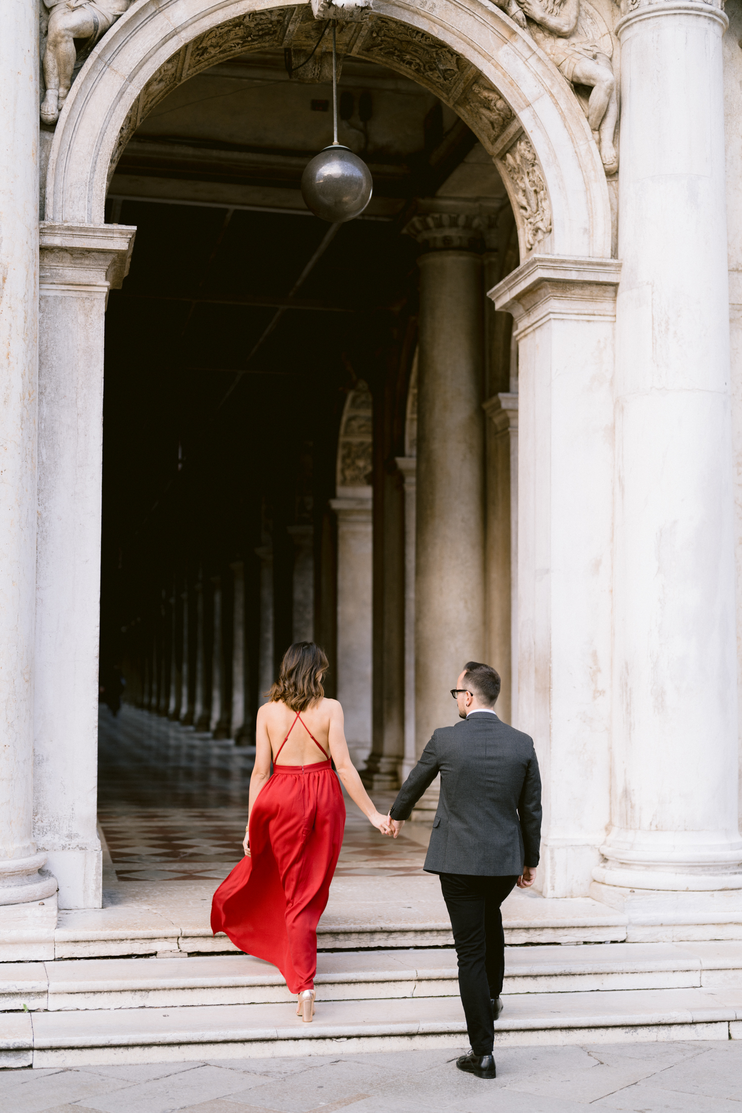 Book the best marriage proposal photographer in Venice