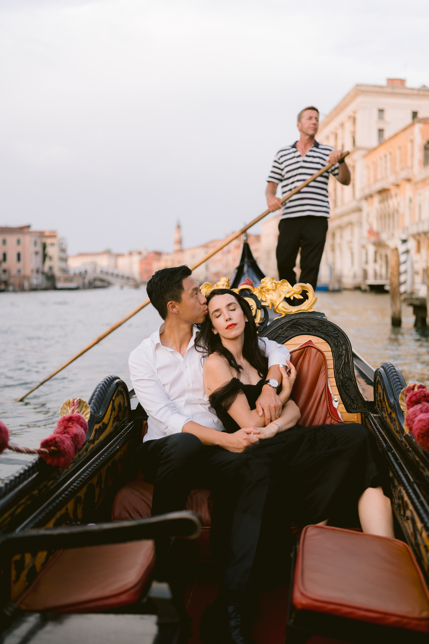 Book the best photographer in Venice for a sunset photoshoot
