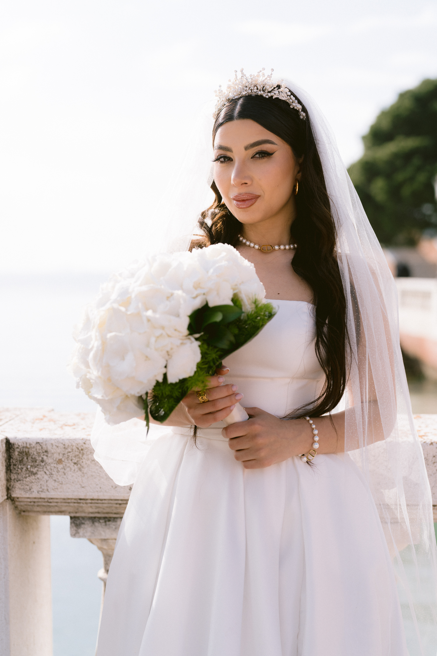 Top destination wedding photographer for an elopement photoshoot in Venice.