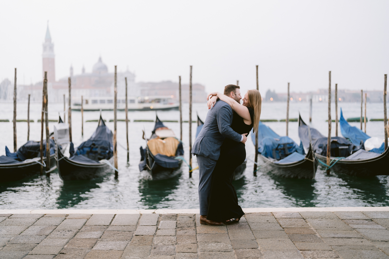 The best locations for a romantic honeymoon, anniversary, wedding, elopement, proposal sunrise photoshoot in Venice