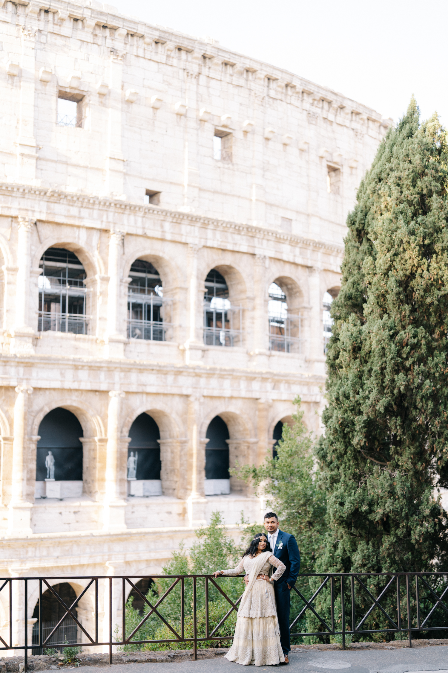 Where to take the best wedding and elopement photos in Italy? Alina Indi is a Venice and Rome wedding photographer. Book now.