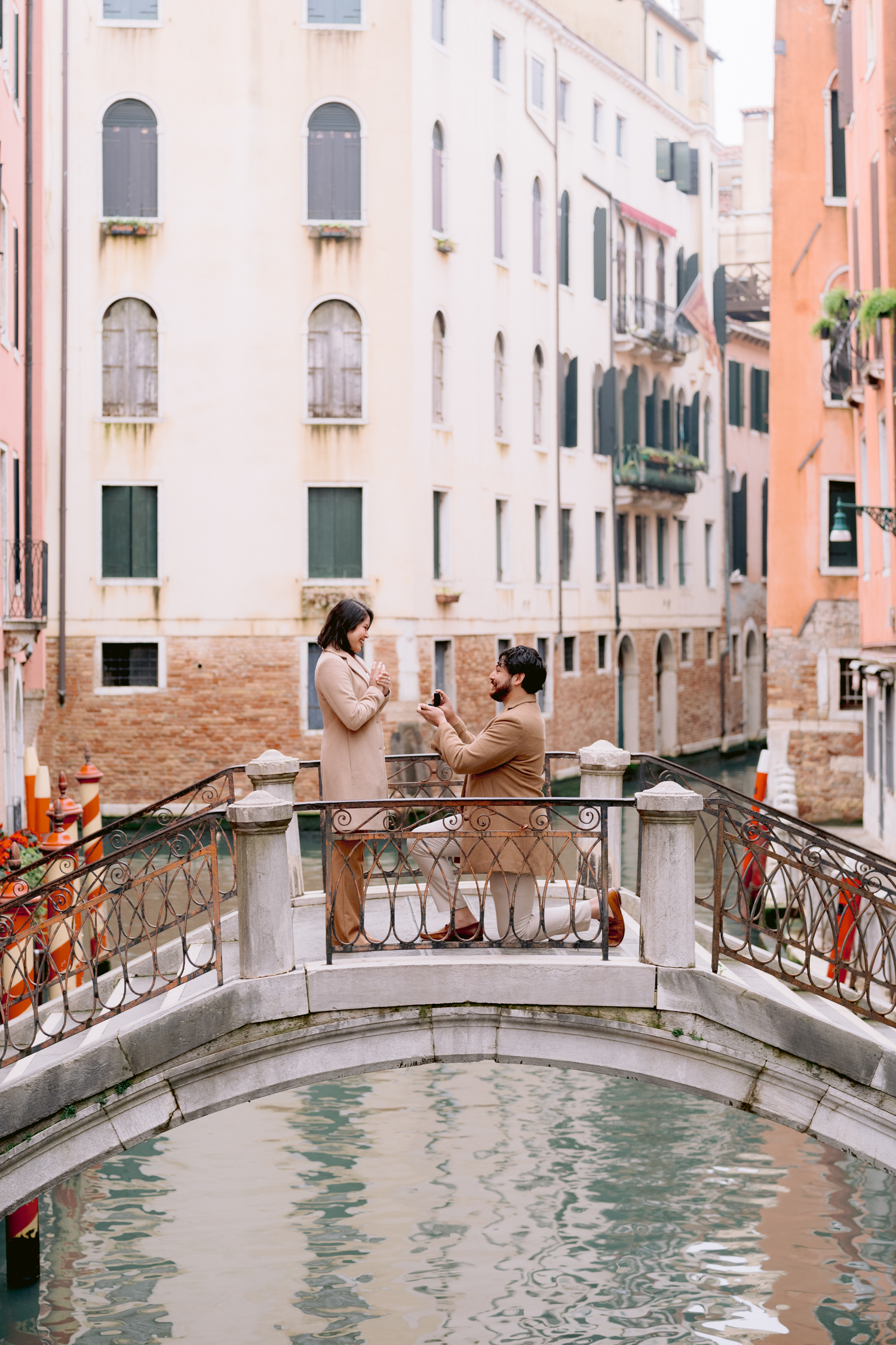 book your session with surprise proposal photographer and videographer in Venice