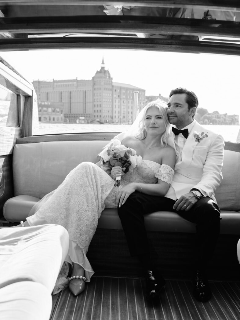 Natural and emotional wedding photography in Venice