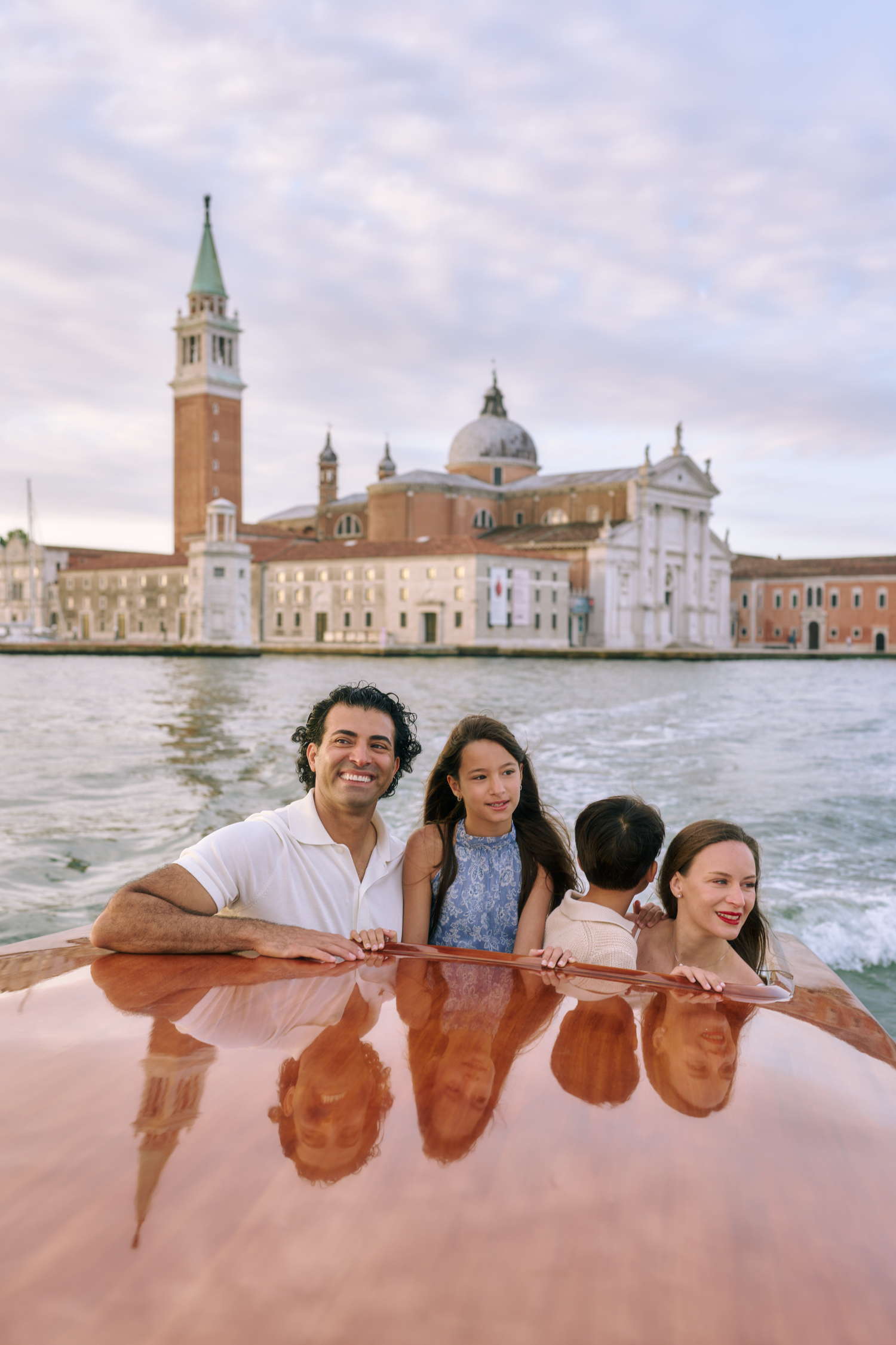 Imagine capturing timeless moments in the enchanting streets of Venice! With Alina Indi as your family photographer, you’ll cherish stunning portraits that reflect your love and joy. Let's create beautiful memories together!